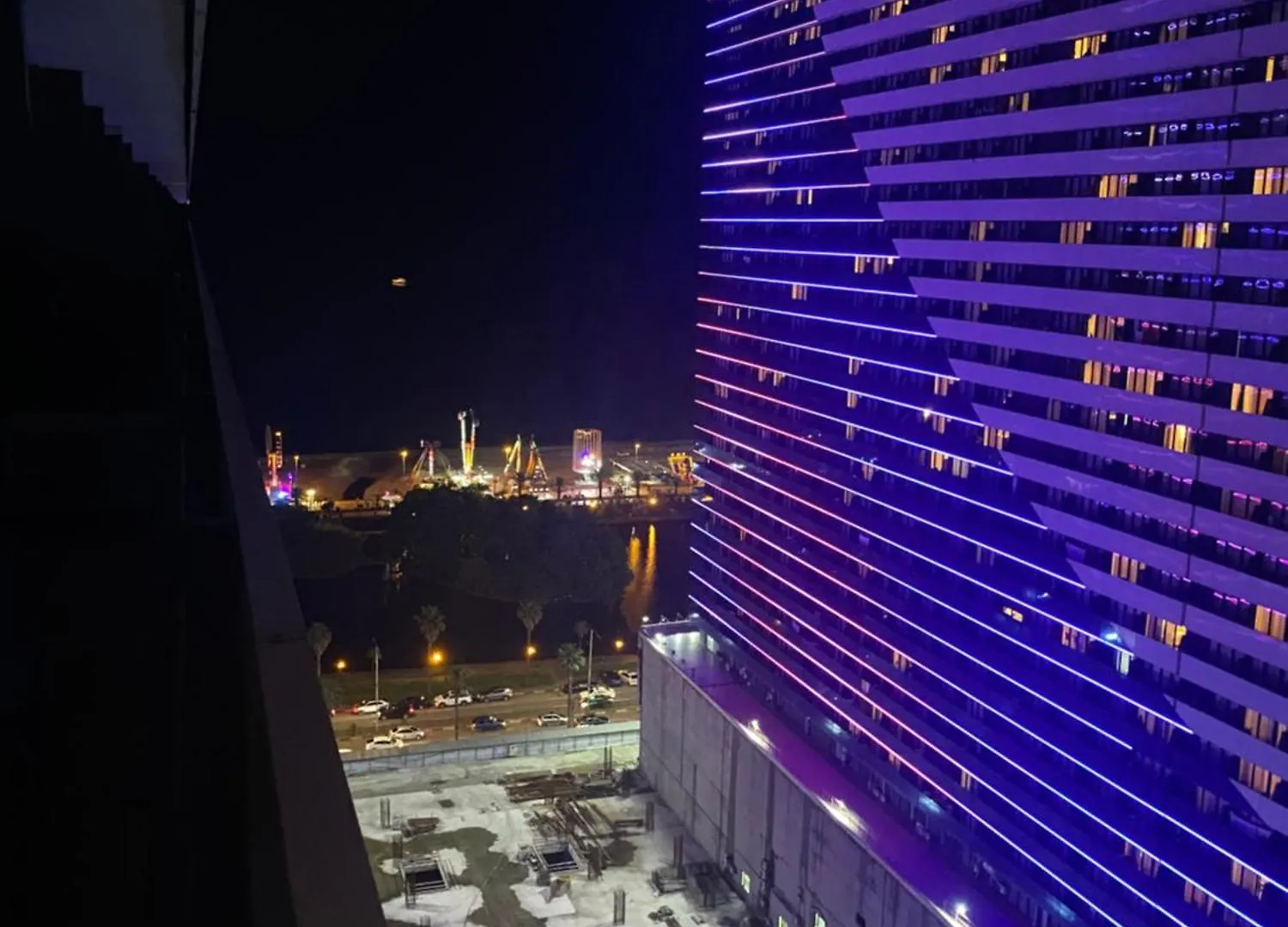 Orbi City Central Aparthotel Batumi 5*,